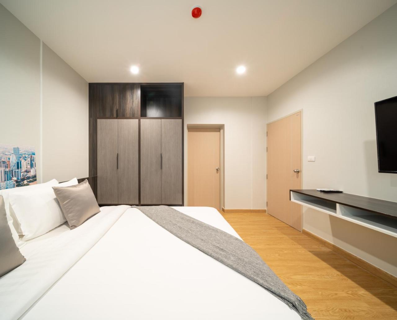 College Haus 2
