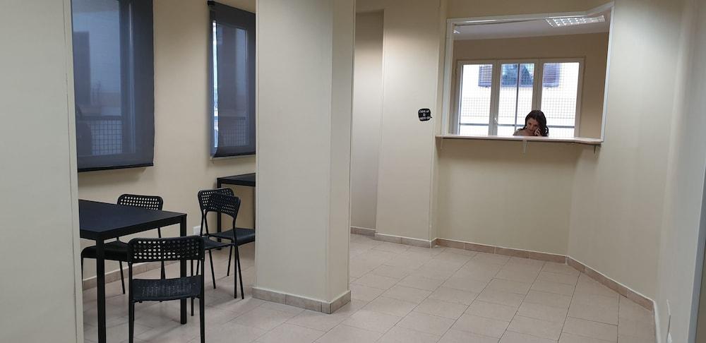 Departure Rooms & Hostels 1