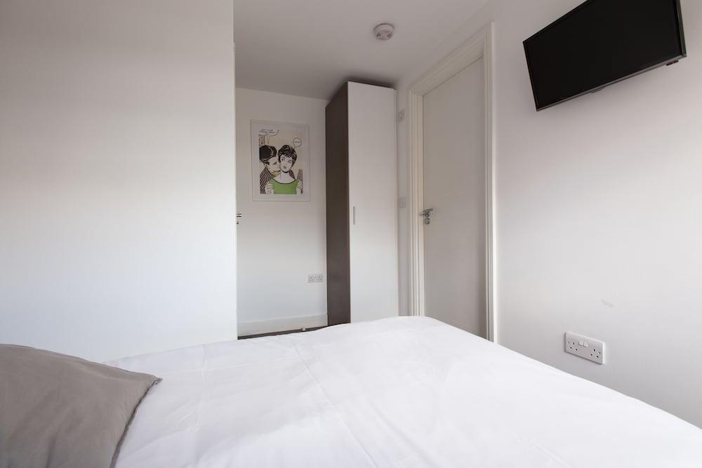 Charlotte Street Apartments by Allo Housing 1