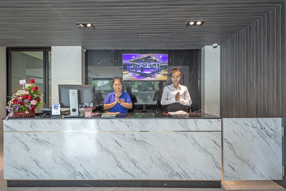 Hyde Park Hotel Bangkok 1