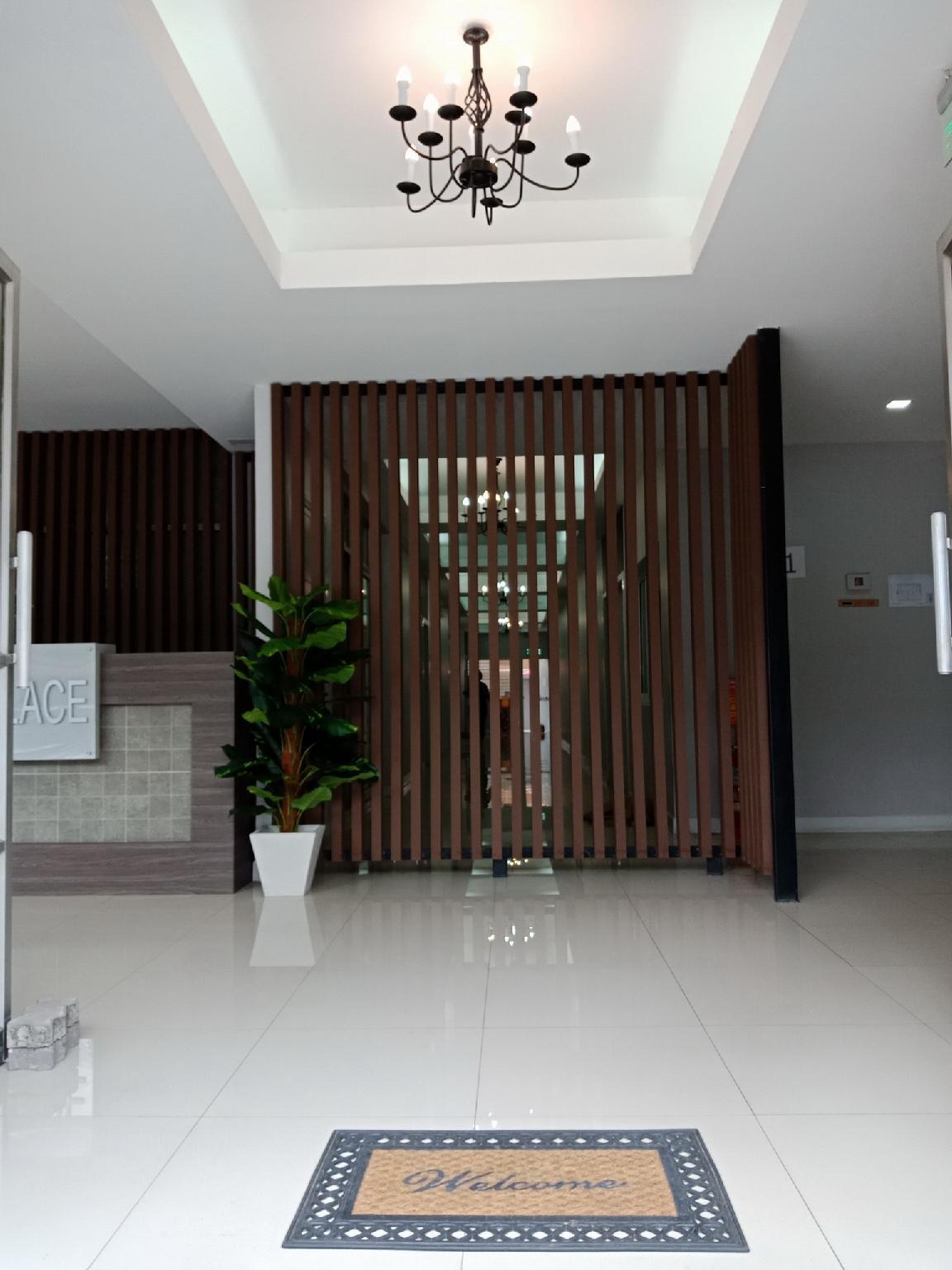 Your Place Hotel 2