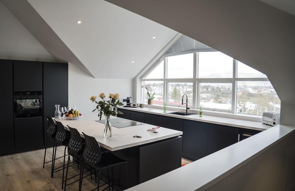Om Apartments
