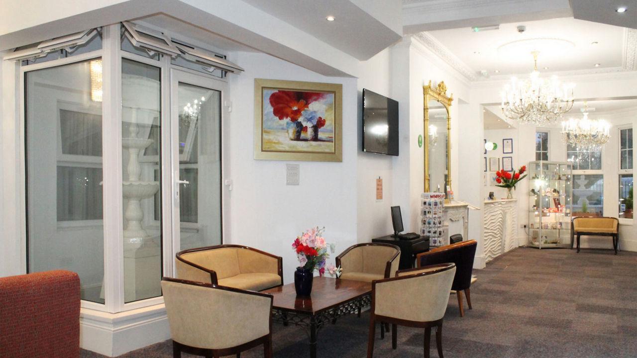 Clapham South Belvedere Hotel 1