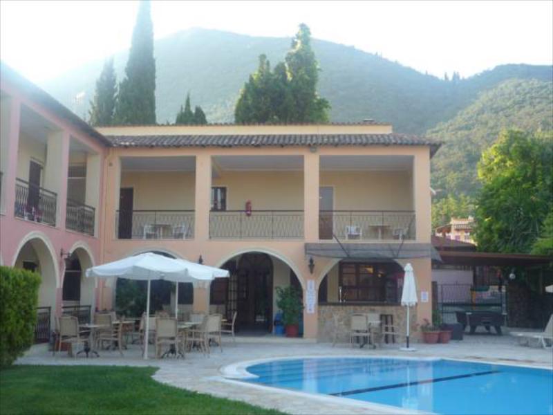 Annaliza Aparthotel
