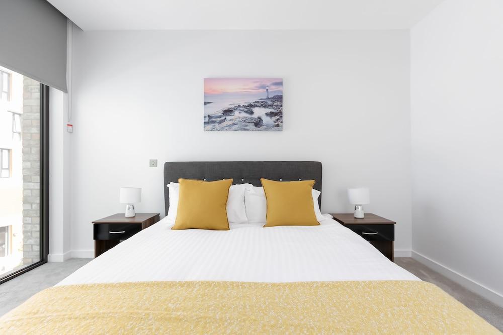 Modern Townhouse Near 02 Arena & Excel 1