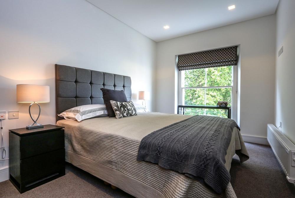 London Villa - 20 Princes Square 2