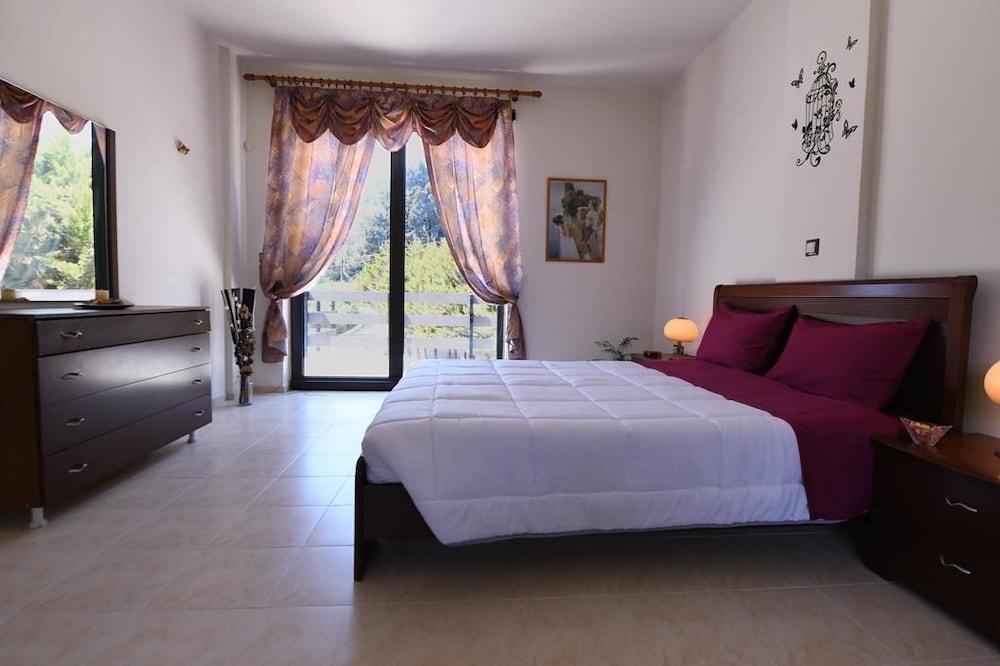 Lilies Villa 1