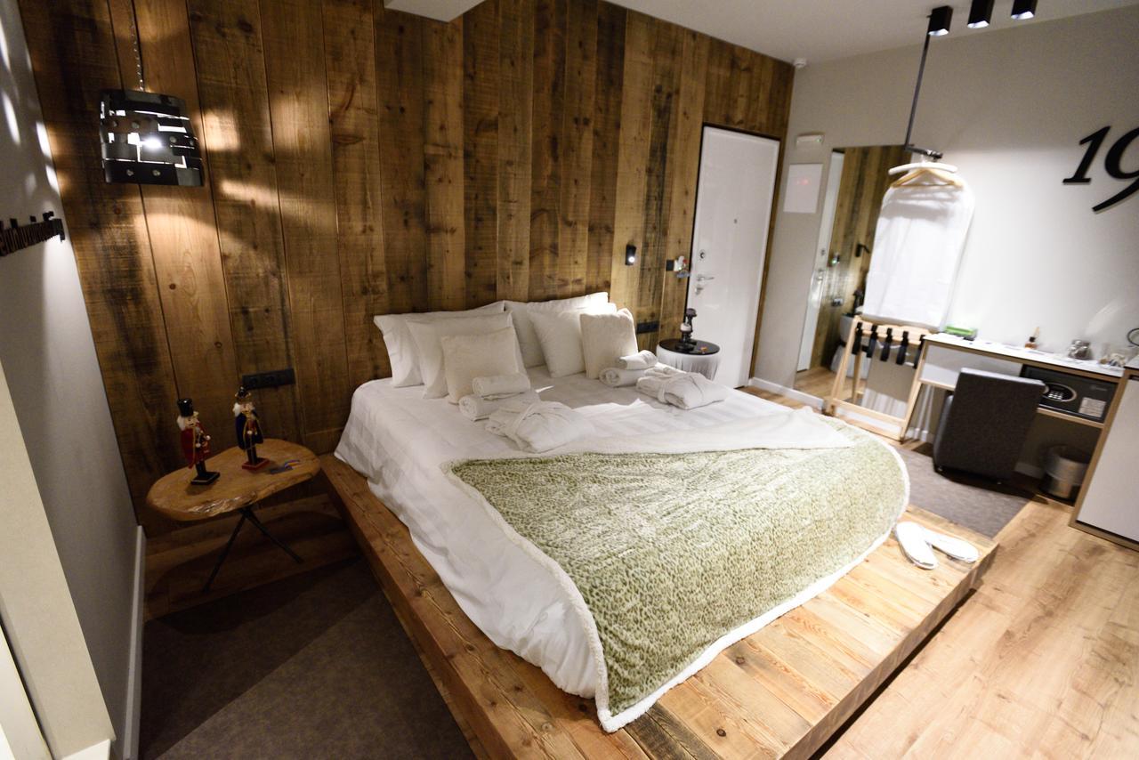 Magnifique Luxury Suites 2