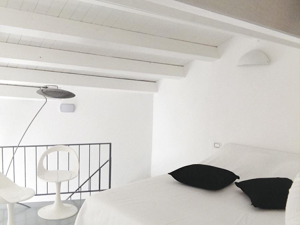 Mendozza Style Apt 1