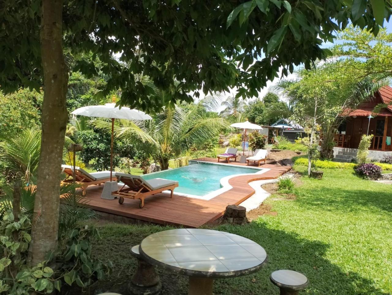 Sesandan Garden
