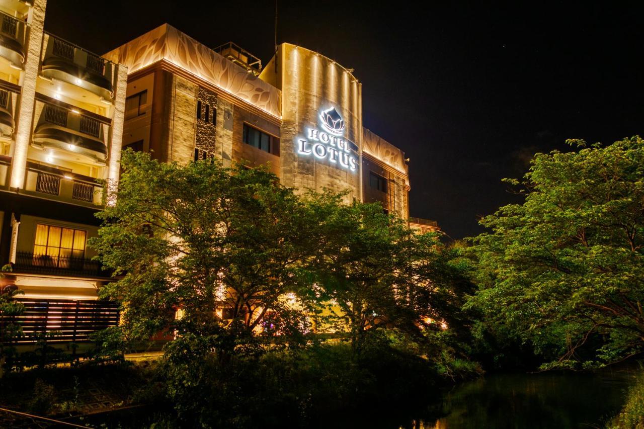 Hotel Lotus Otsu (Adults only)
