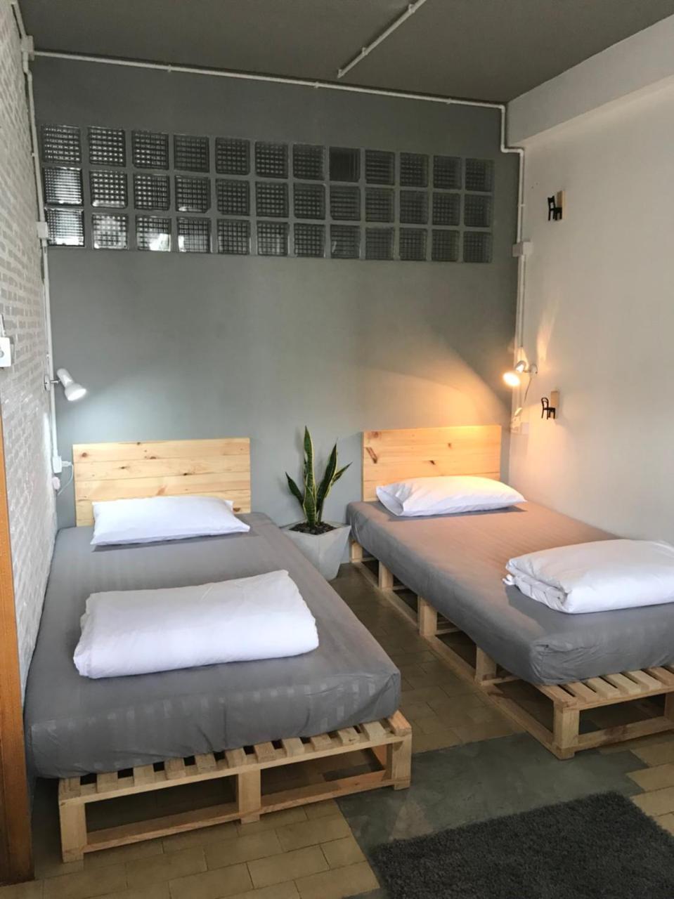 Nesuto Hostel & Cafe