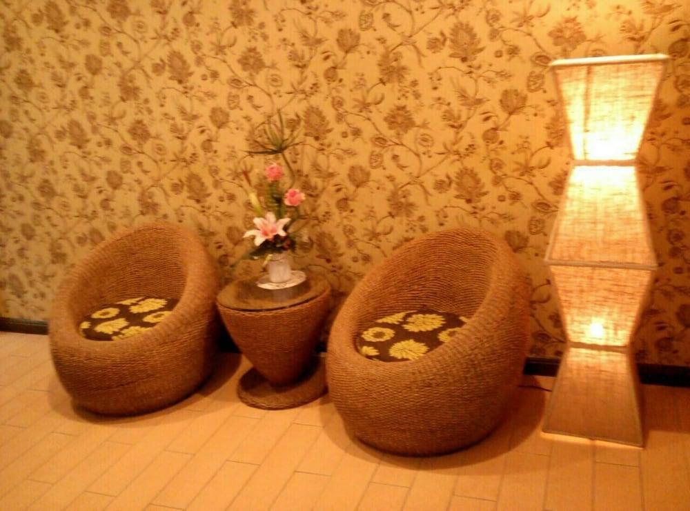 Le Vanvarothai Saladaeng Residence 2
