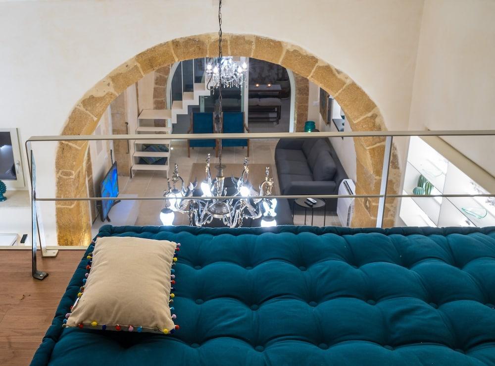 Chiaramonte Suite 1