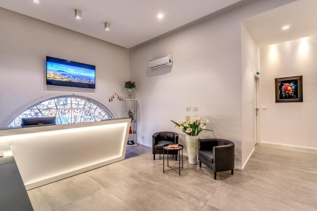 Gallery Suite Naples 2