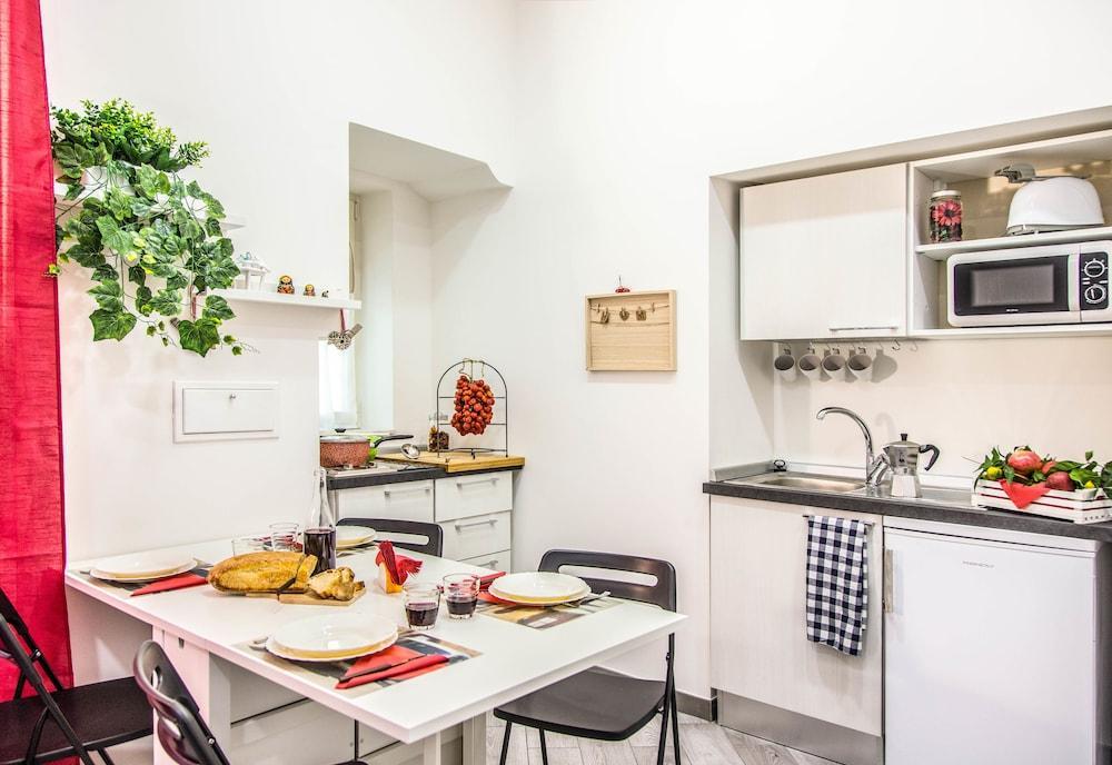 San Cosmo's Flat Naples Centre 2