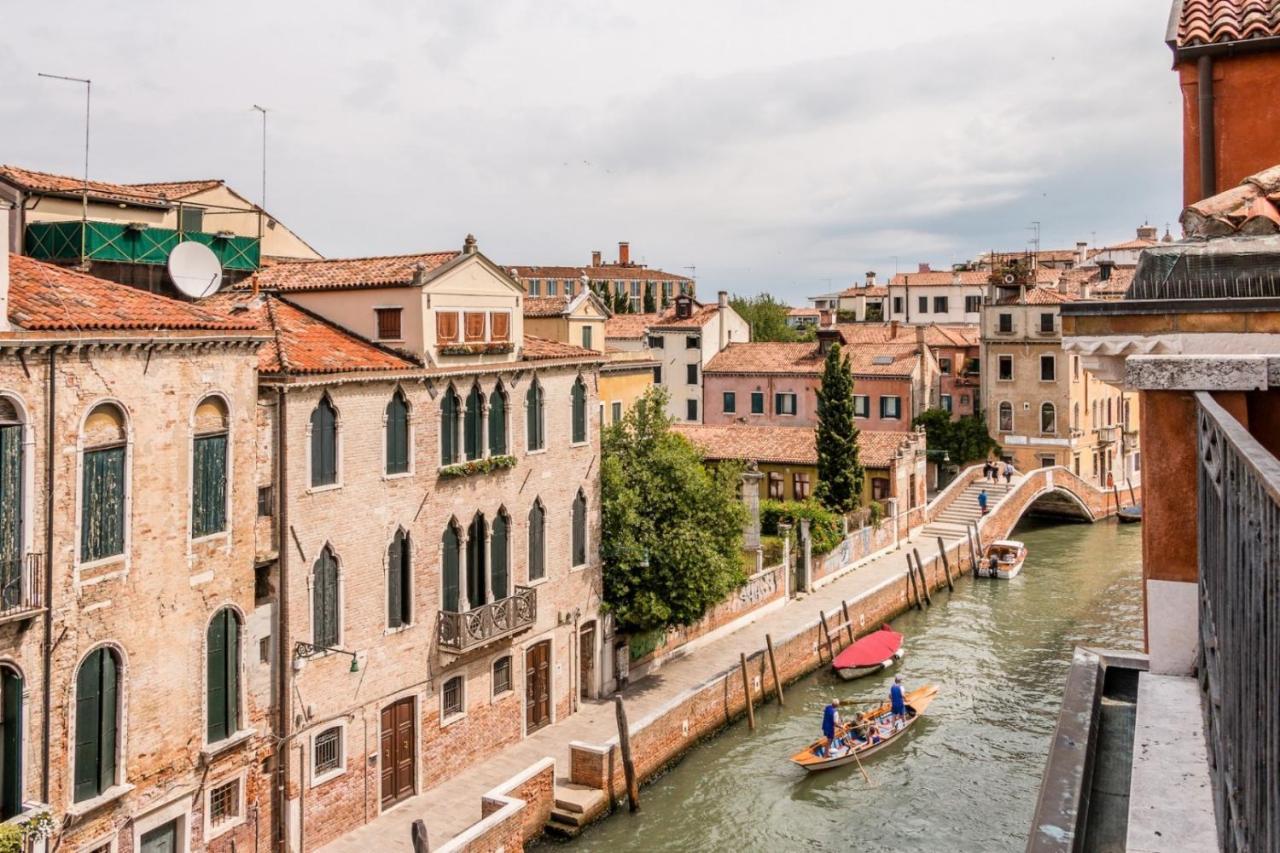 Carmini Canal View And Balcony with Lift