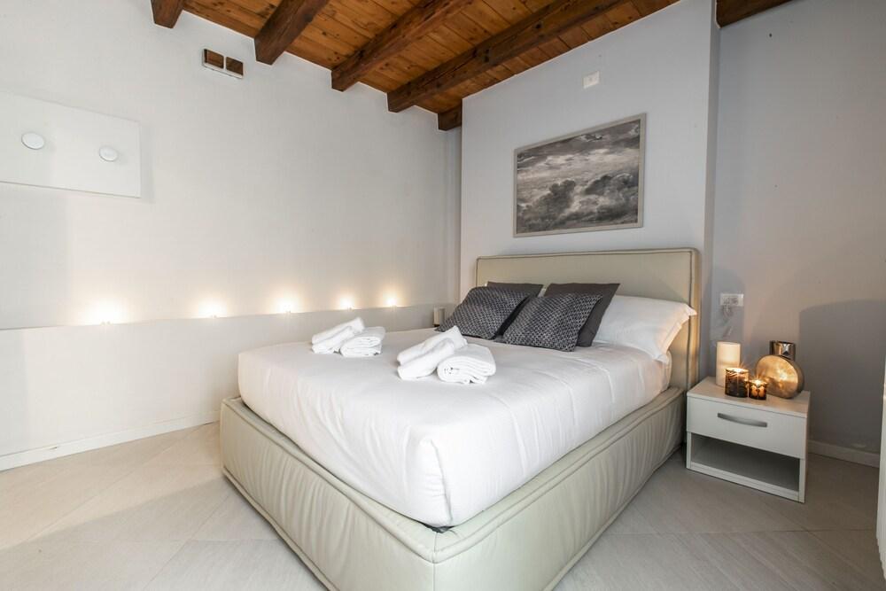 Venetian Exclusive Apartment R&R 1