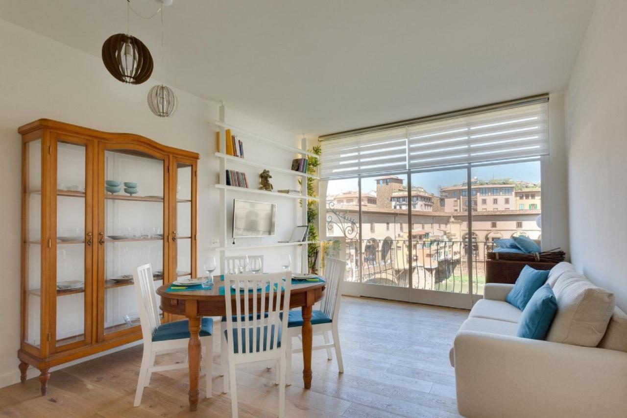 Ponte Vecchio Balcony 1