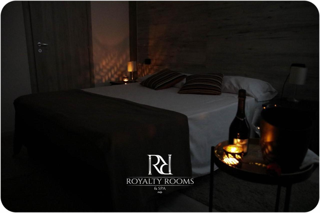 Royalty Rooms & SPA 1