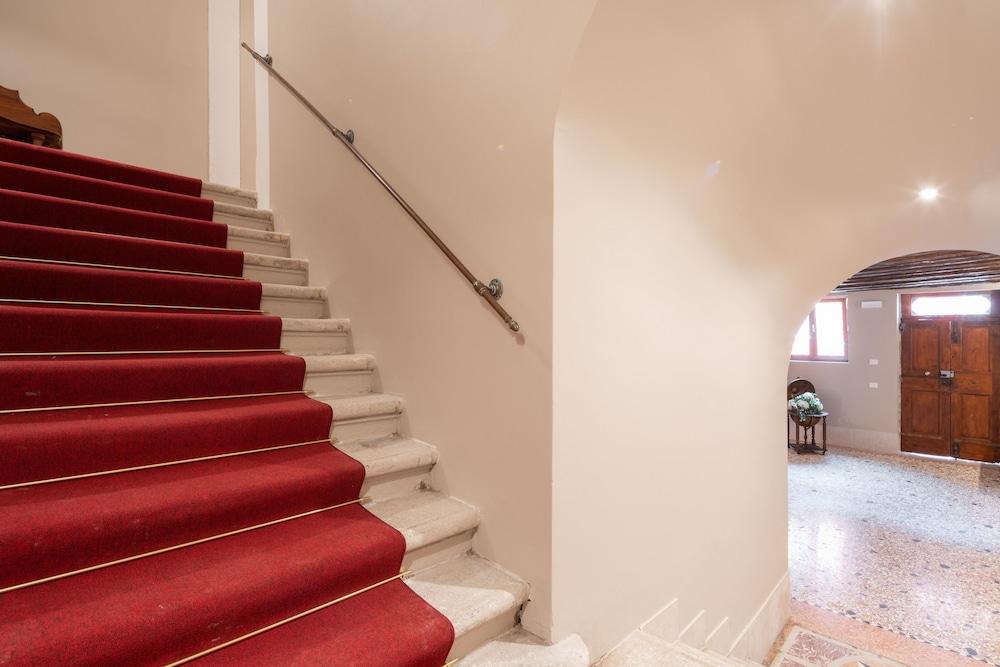 Hotel Palazzo Martinelli Dolfin 1