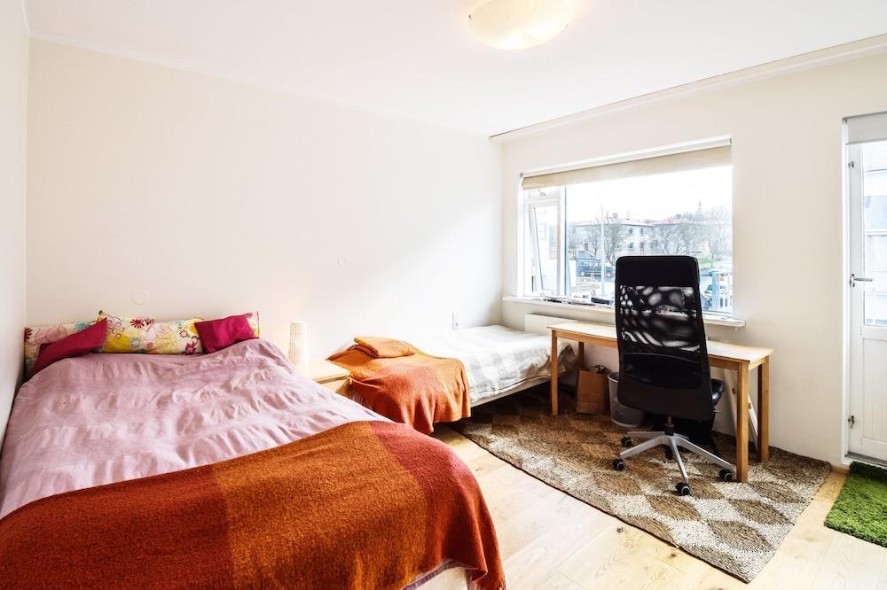 Apartment H10 1