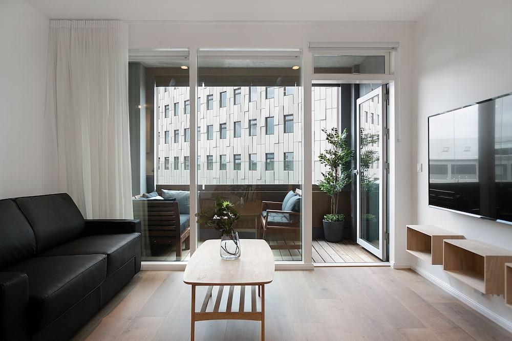 Sif Apartments