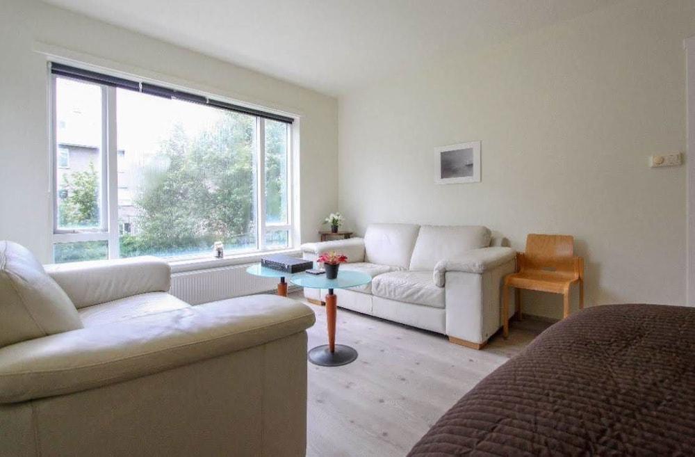 Apartment M72