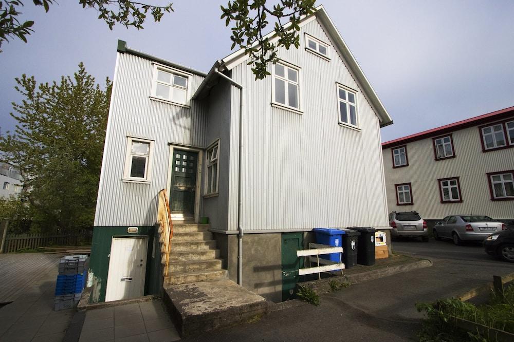Apartment N24b 1
