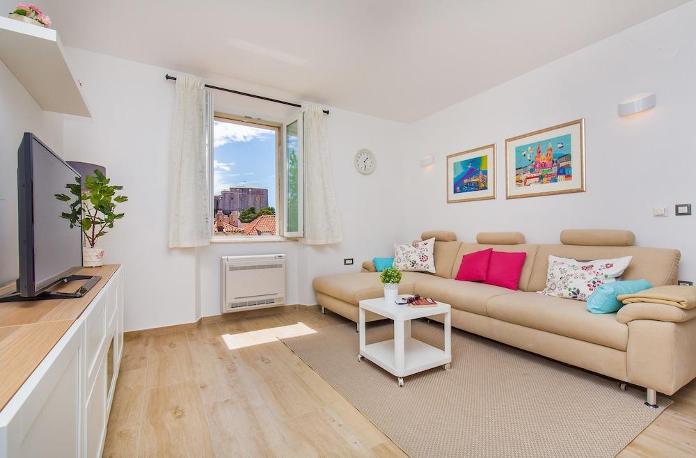 Irundo Dubrovnik Porta Apartments