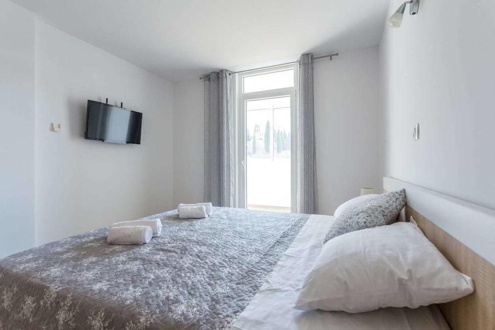 Marta Apartment 1