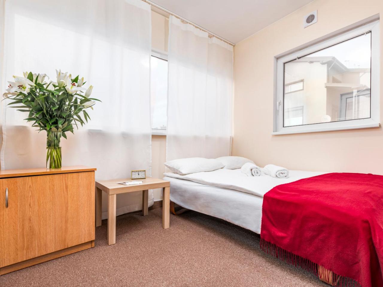 Lux Hostel 24 (Adults only)