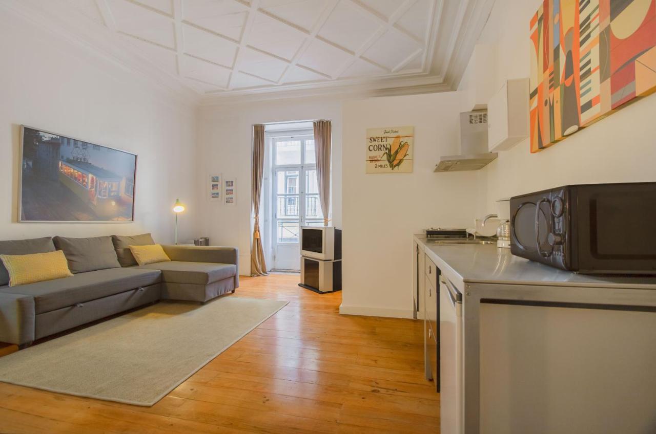Chiado Balcony Apartment 1