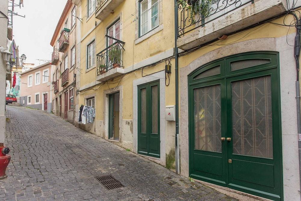03 Nice Flat by Travessa Do Pasteleiro
