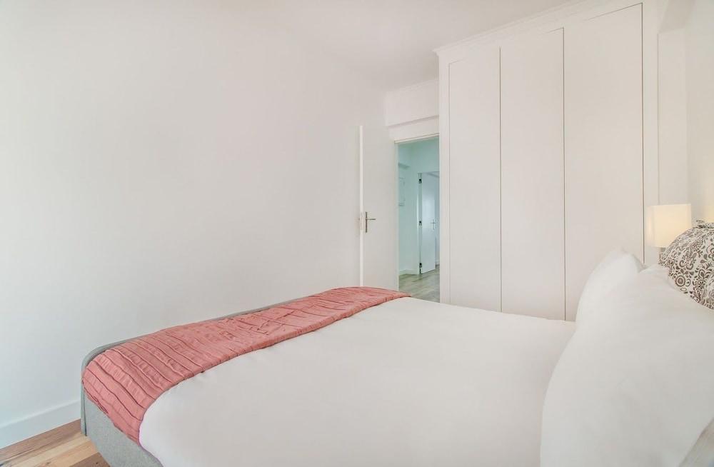 Lisbon Stay at Santo Antonio Flat 1
