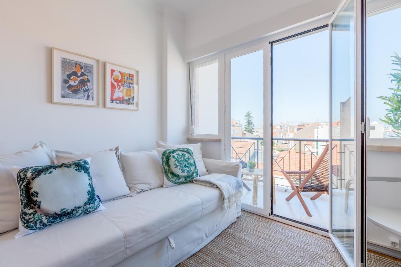 Renovated Sunny Apartment with Amazing Sunset Balcony , by Timecooler