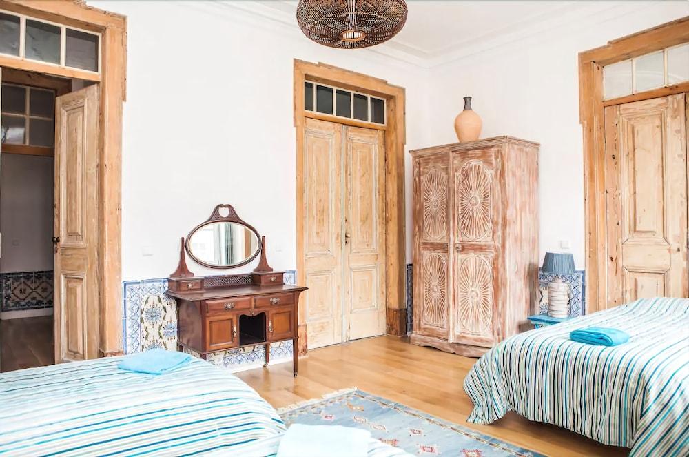Alfama Chic 3 1