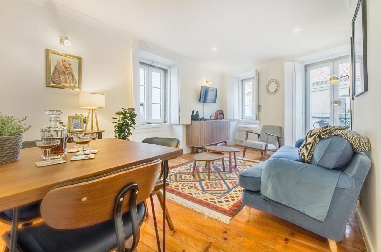 Unique And Stylish Flat in Historic Lisbon