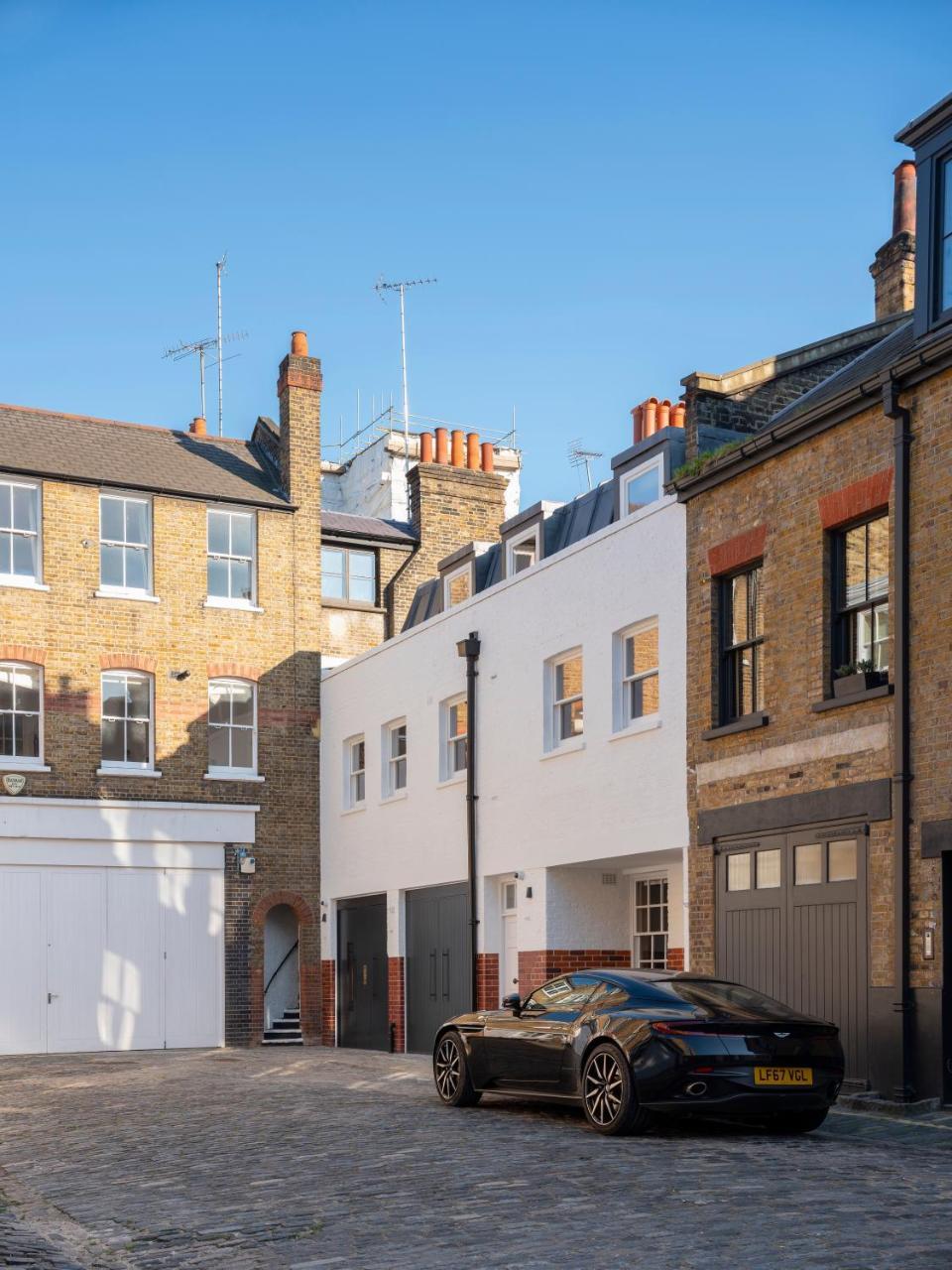 Weymouth Mews