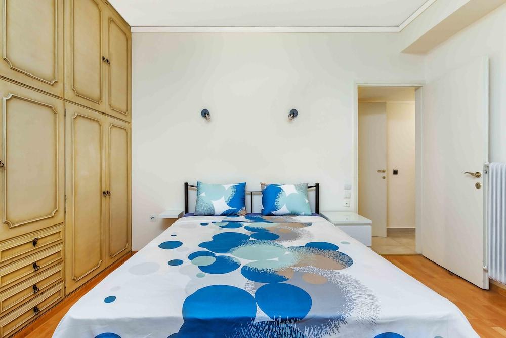 Central Stylish Apartment 2