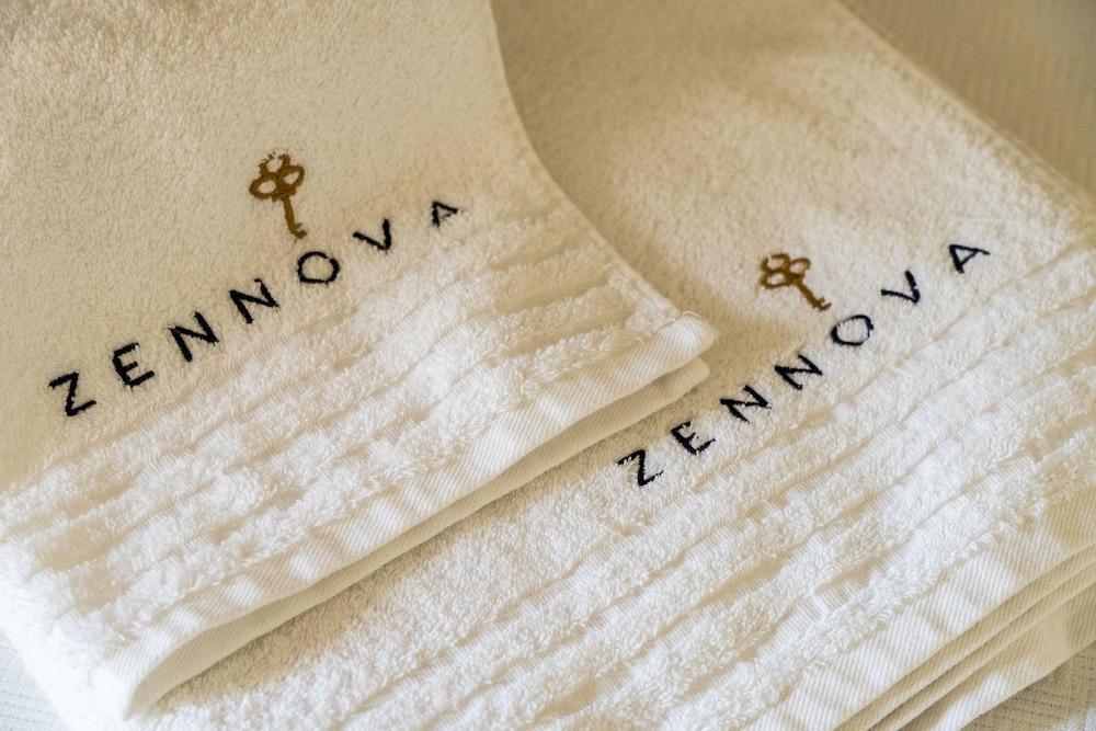 Zennova 5 Antigonidon Sq 2