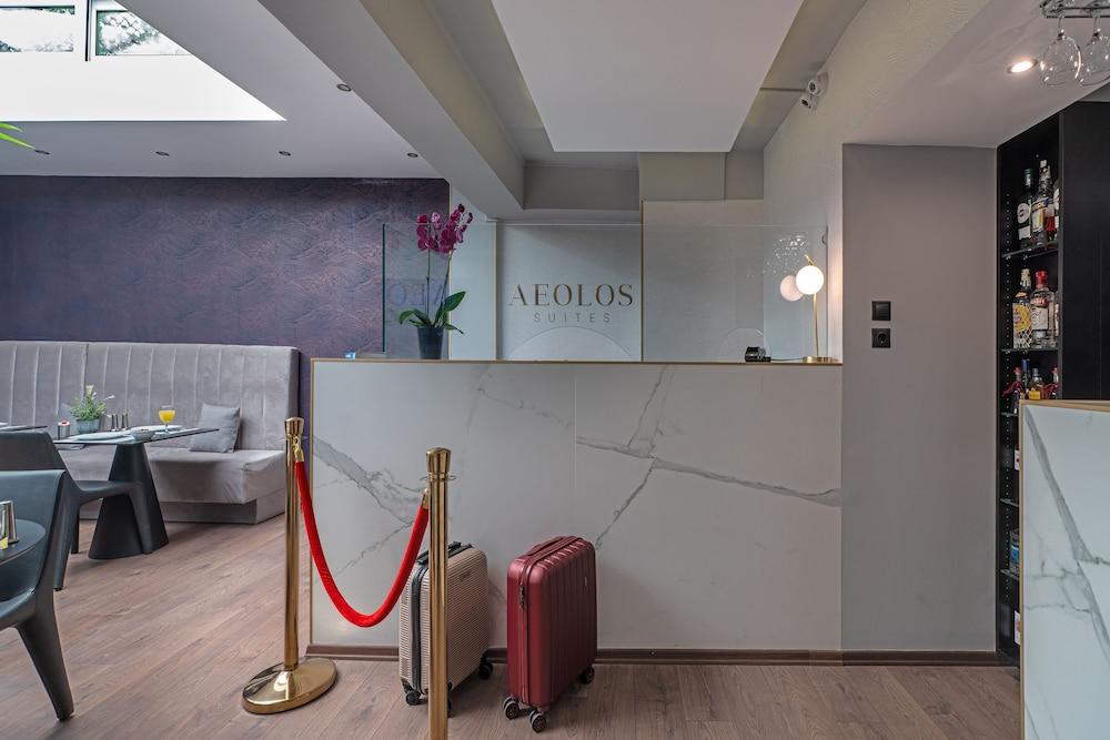 Aeolos Luxury Suites