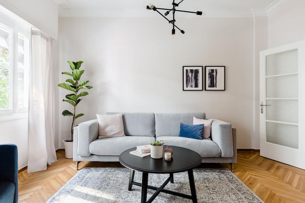 Upstreet Acropolis Heart Apartments