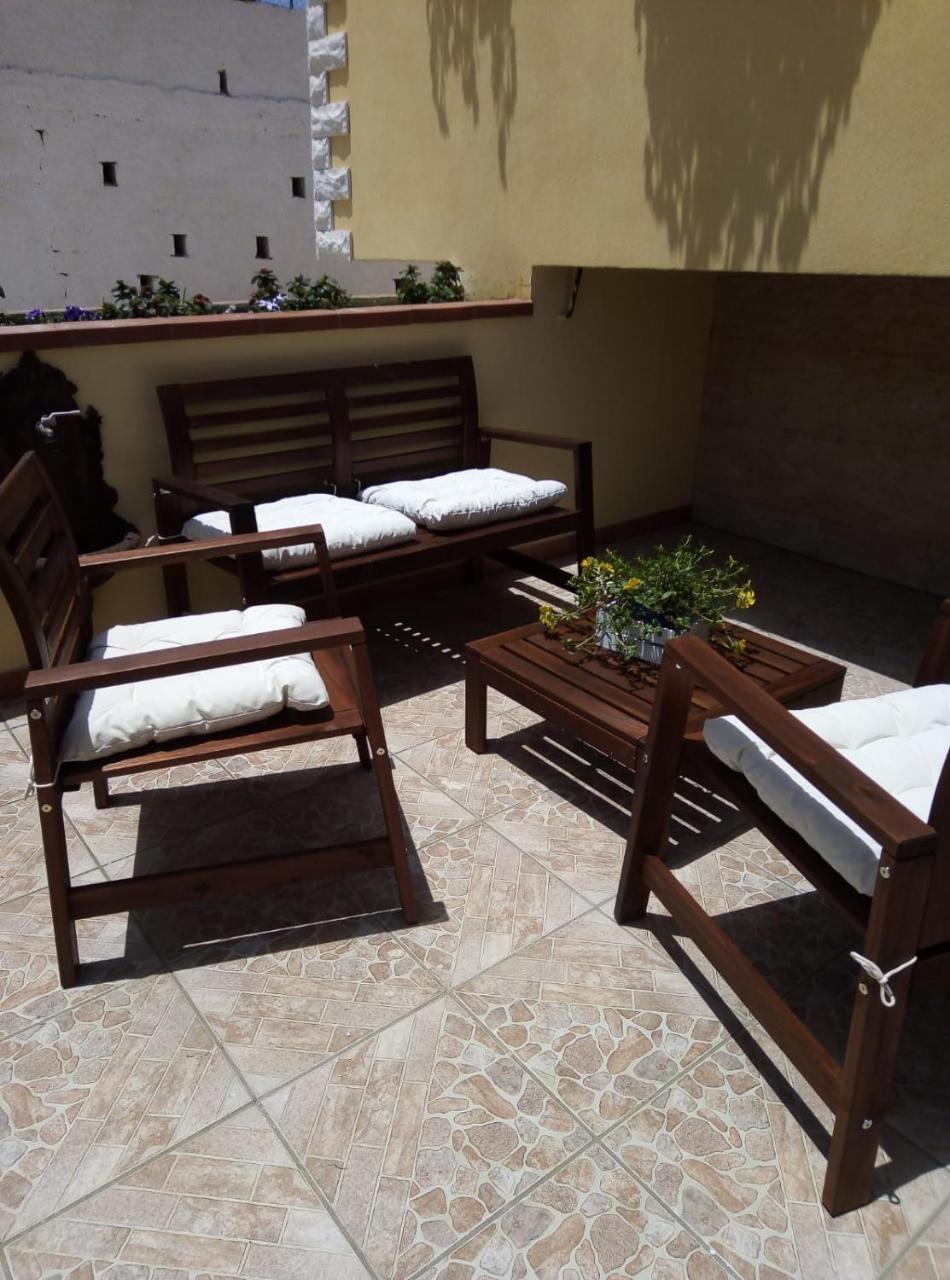 Balconcino Sugli Ulivi 1