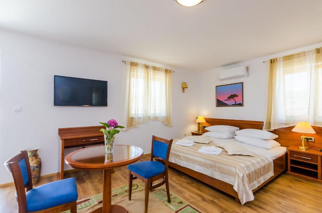 V&M Apartments 1