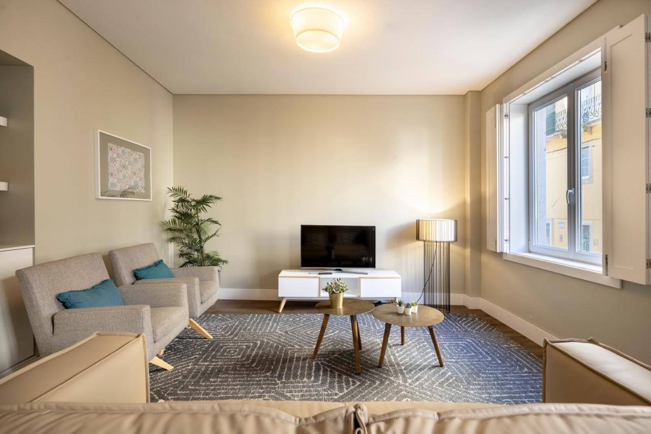 Lisbon Best Apartments - Chiado Mercy 1
