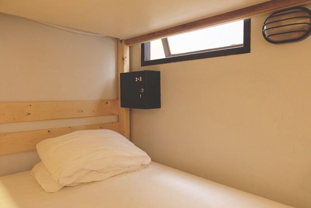 Fat Cat Hostel 2