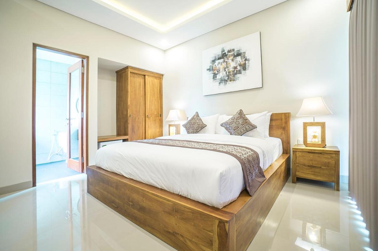 Putih Dcarik Ubud