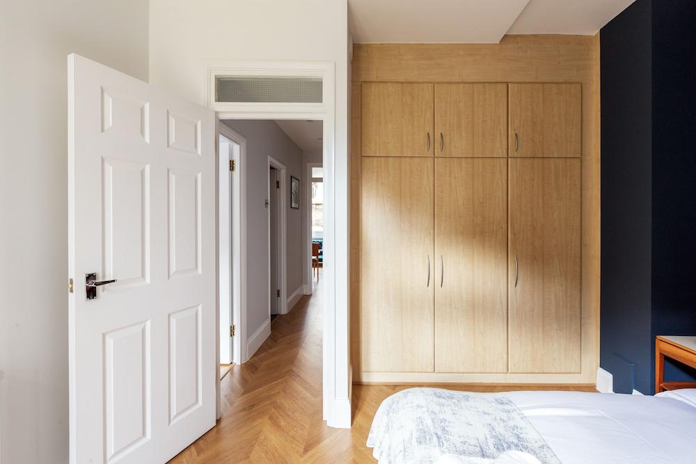 Beautiful 2 Bedroom Garden Flat 2