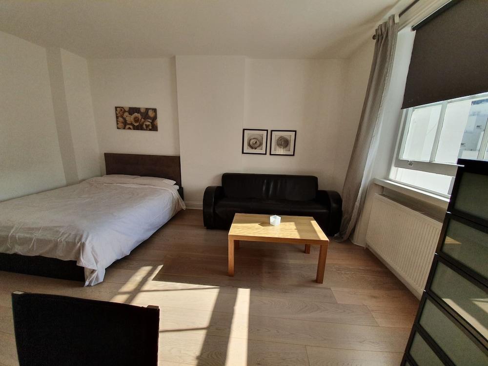 Studio Apartment in South Kensington 4 2